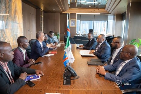 Signature de l'Accord de financement du Projet de renforcement de la connectivité au Parc Agro-industriel de Ngandajika entre la RDC et la Banque Africaine de développement